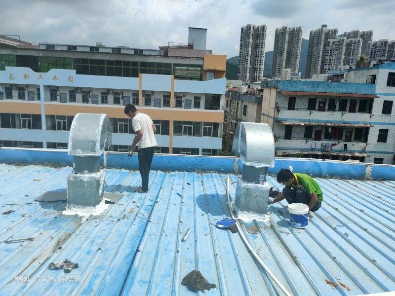 温县钢结构屋面涂料维修方法